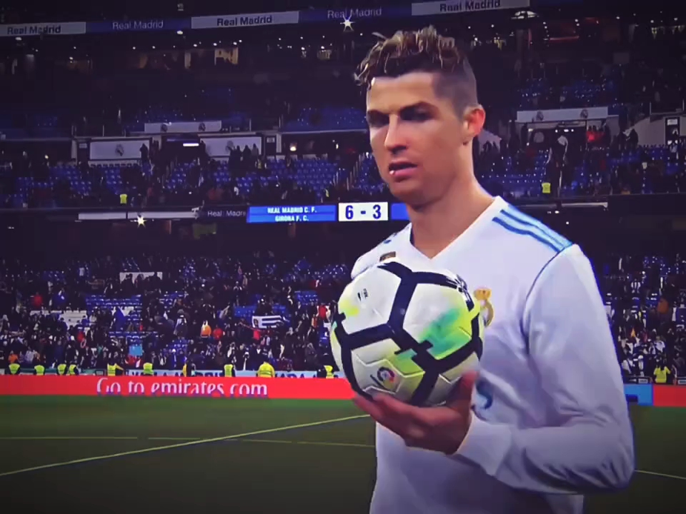 九游中心-包含最后时刻胜出首场状态出色，掘金观众沸腾！，C罗重返赛场上演精彩一战的词条