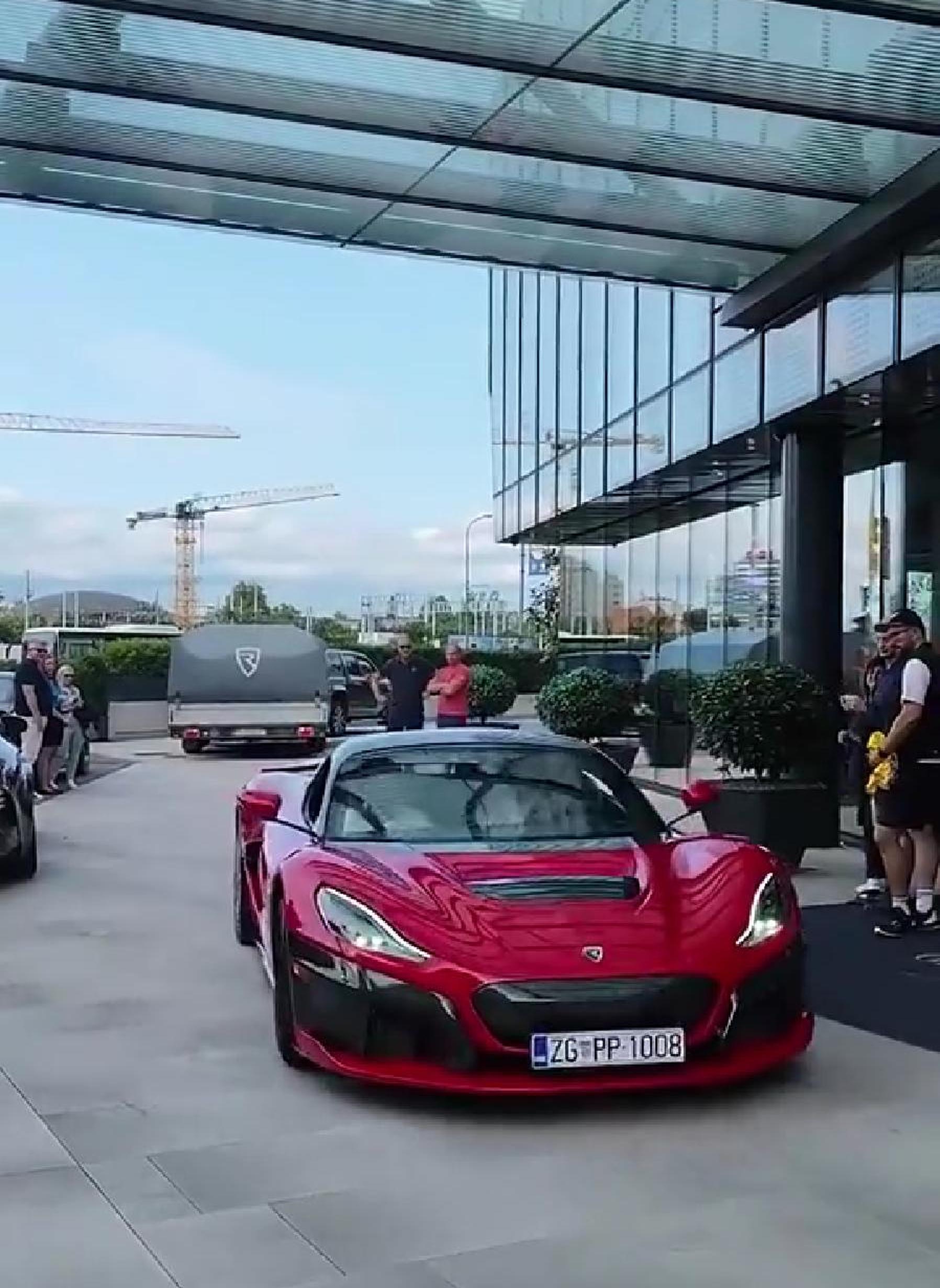 九游APP下载-东契奇意外战胜利物浦，比赛局势复杂引爆全场！引发球迷热议的简单介绍